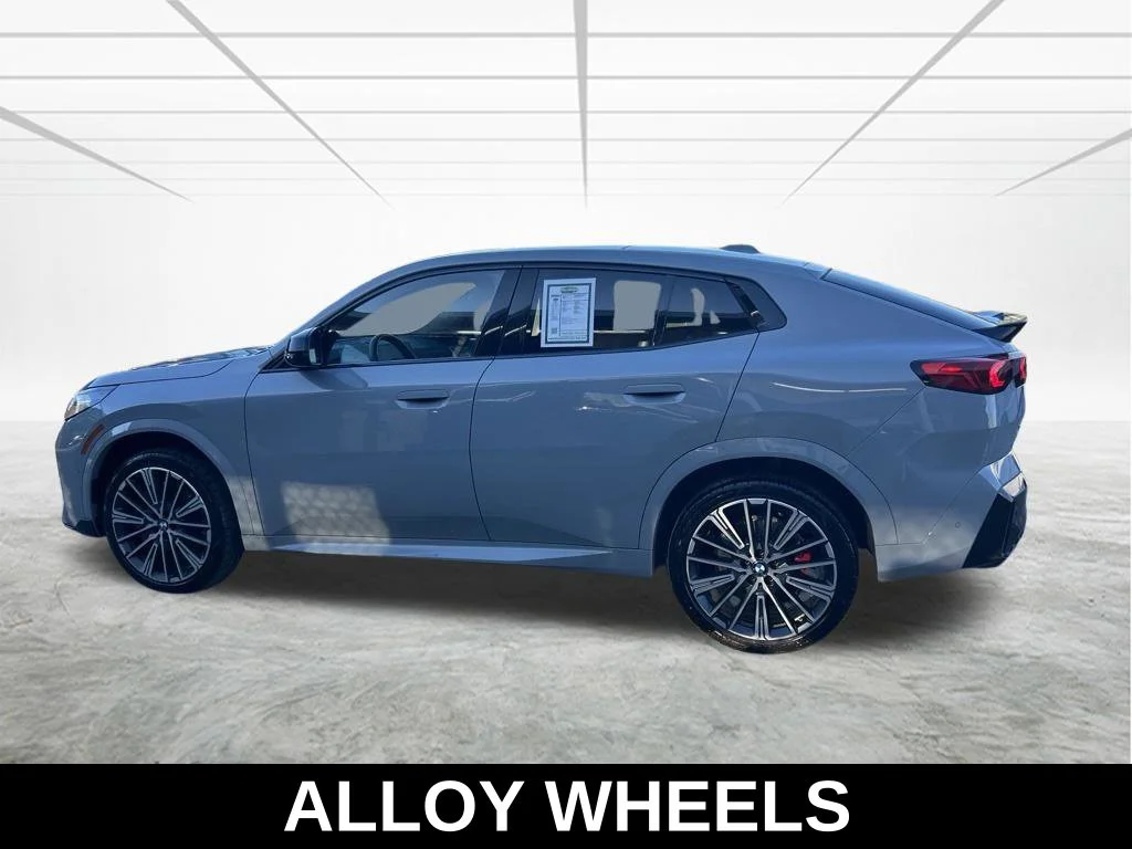 Used 2026 Gray BMW M35i image 8