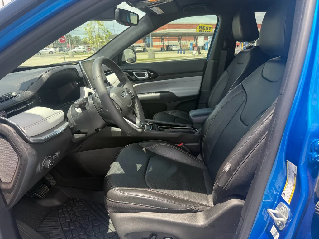 2023 Jeep Compass Limited - Photo 13
