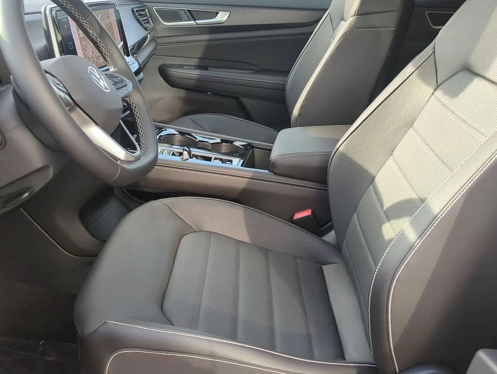 New 2026 Green Volkswagen 2.0T SEL image 19