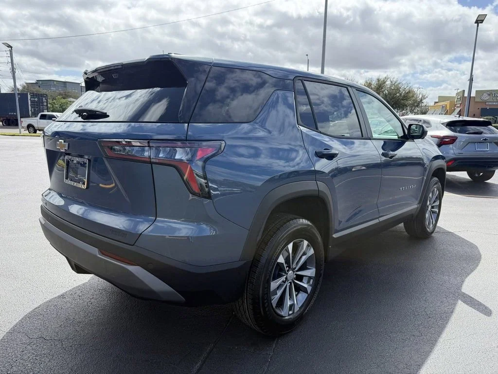 2026 Chevrolet Equinox LT - Photo 8