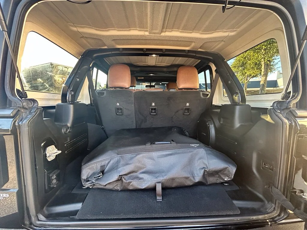Used 2018 Black Clearcoat Jeep Unlimited Sport S image 31