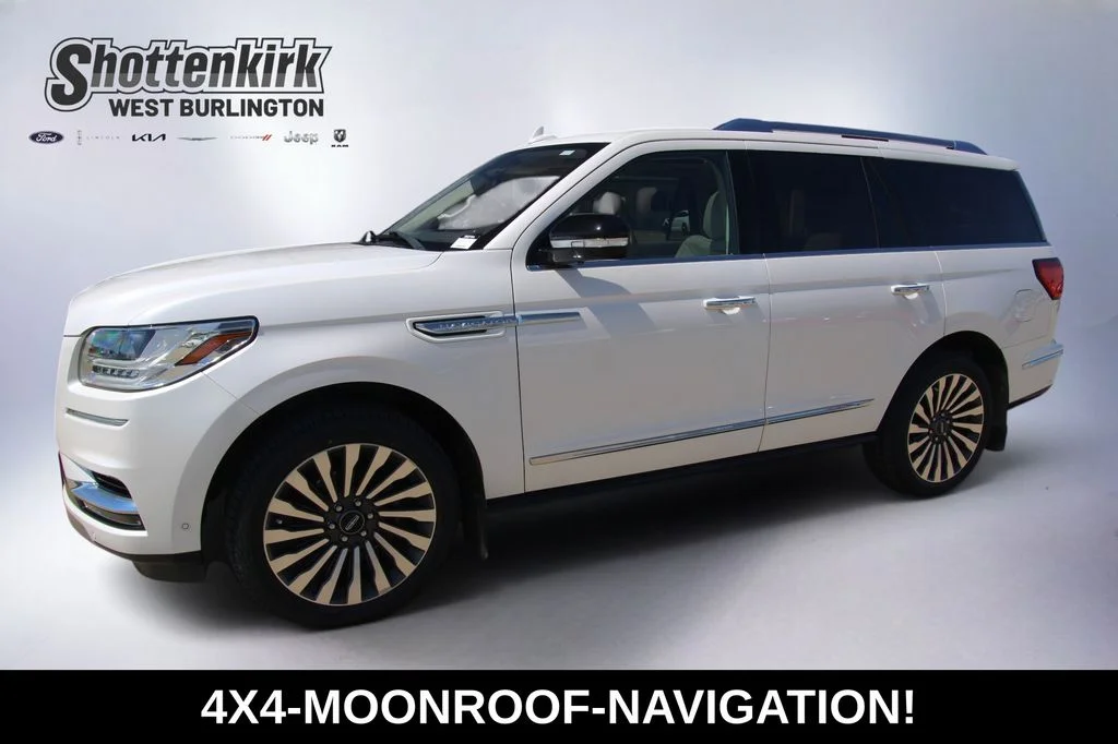 Used 2019 White Platinum Tri-Coat Metallic Lincoln Reserve image 1