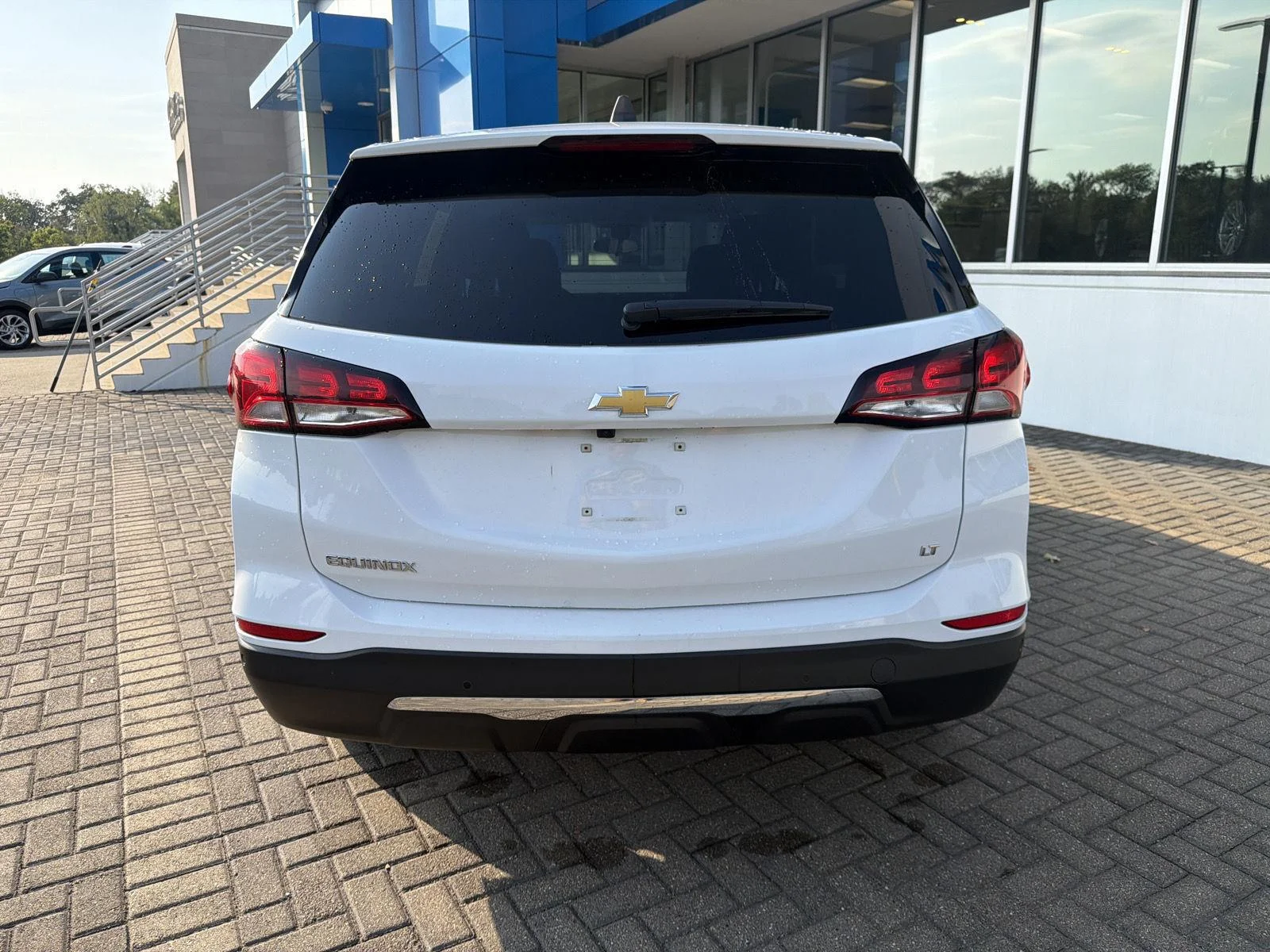 Used 2022 Summit White Chevrolet LT image 4