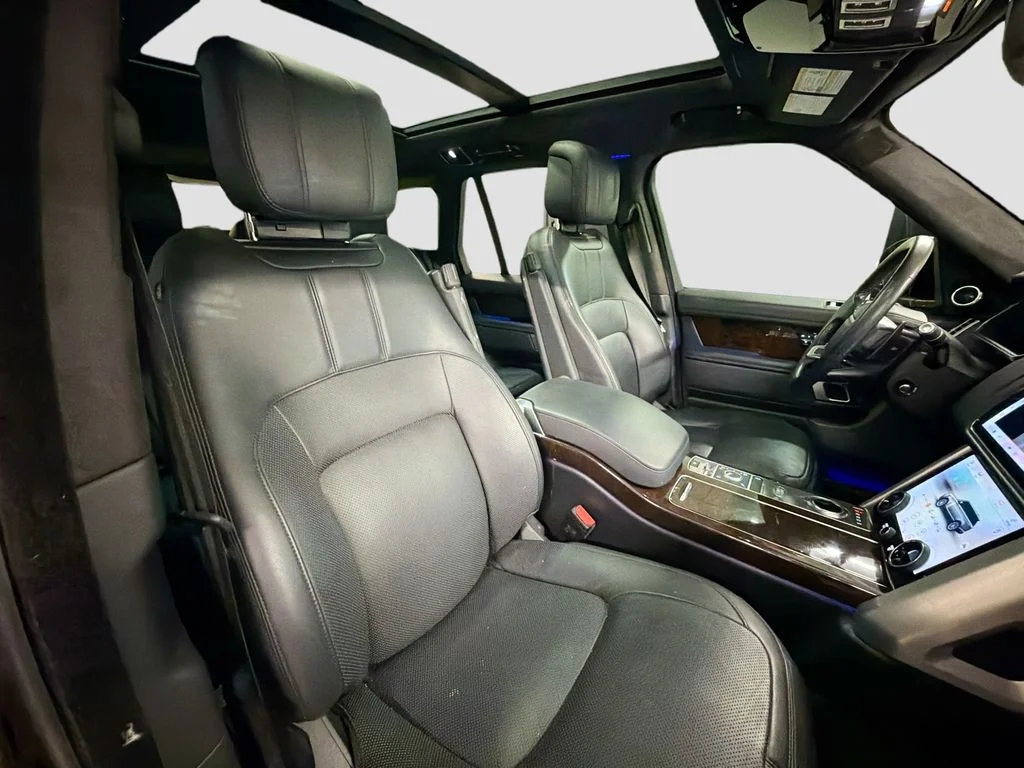 Used 2020  Land Rover HSE image 29