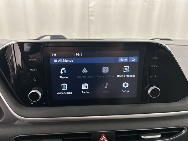 Used 2021 Gray Hyundai SE image 13