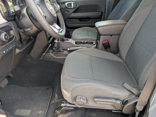 Used 2025 Gray Jeep Sahara 4xe image 15
