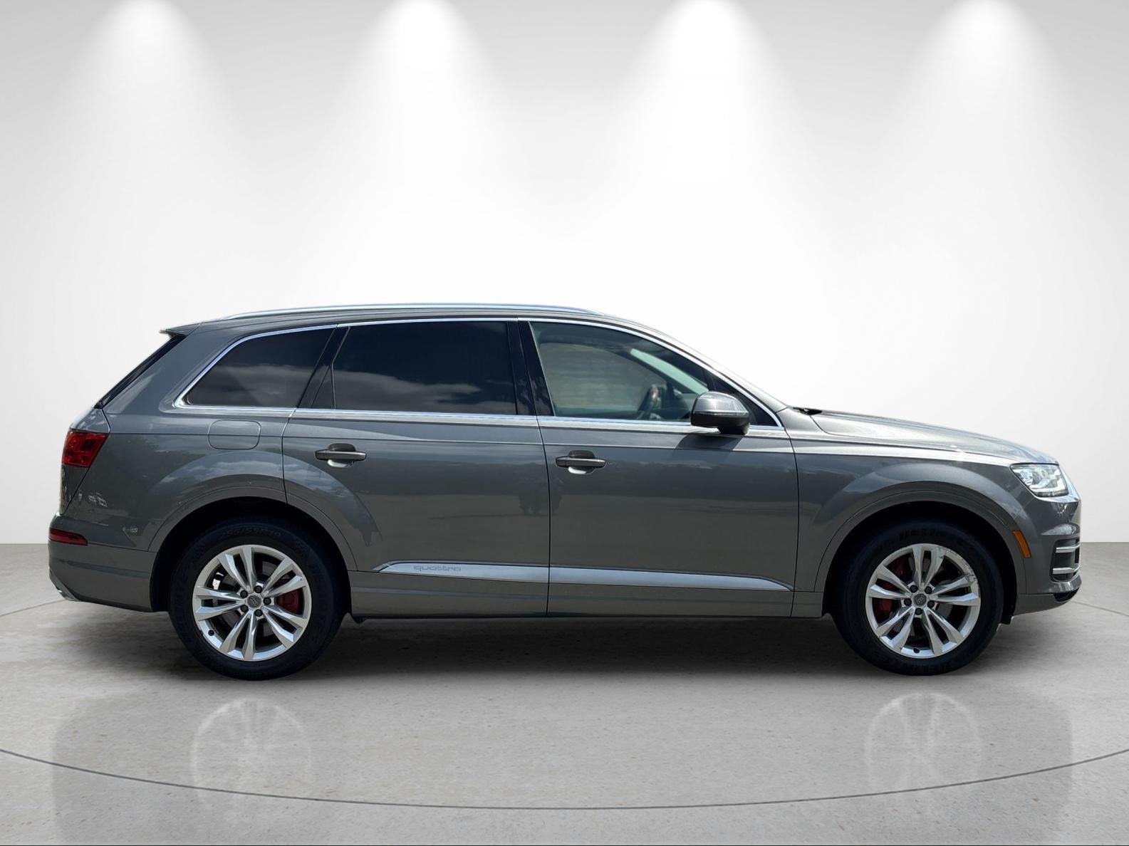 Used 2017 Graphite Gray Metallic Audi Premium Plus image 6