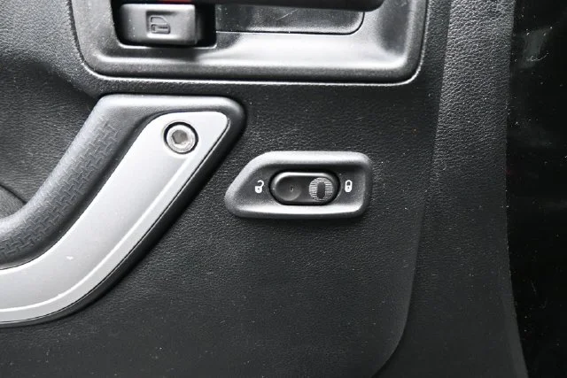 Used 2017 Black Jeep Unlimited Sahara image 12