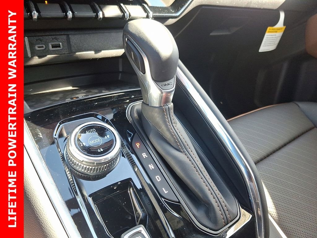 2025 GMC Canyon AT4 - Photo 8