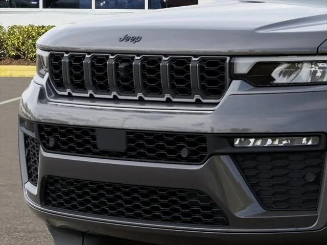 New 2026 Baltic Gray Metallic Clear-Coat Exterior Paint Jeep Limited image 69
