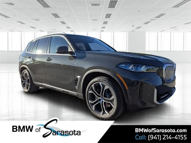 New 2026 Dravit Grey Metallic BMW sDrive40i image 1