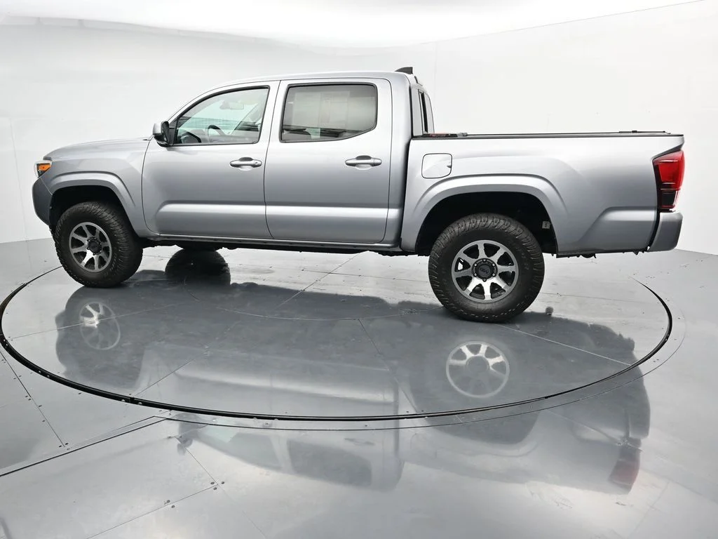 Used 2021 Silver Toyota SR image 4