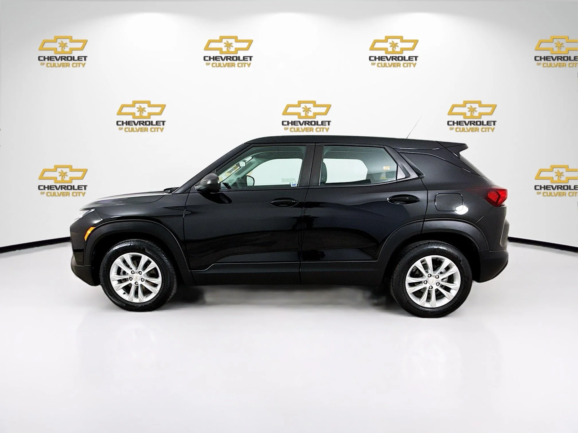 Used 2023 Mosaic Black Metallic Chevrolet LS image 5