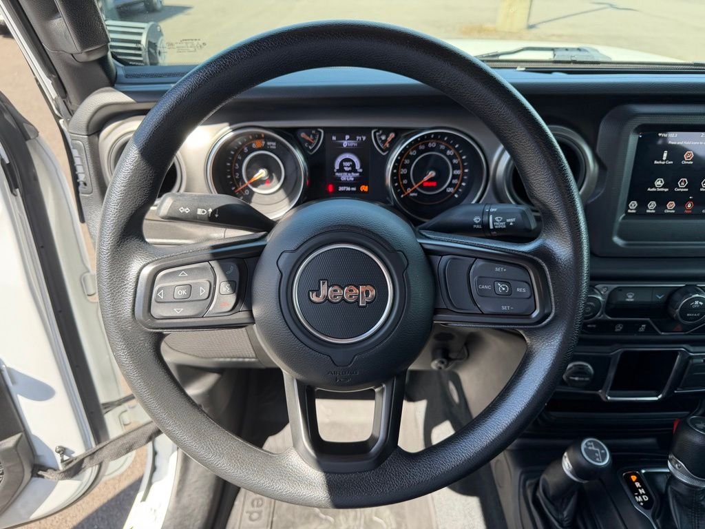 Used 2022 Bright White Clearcoat Jeep Unlimited Sport image 18