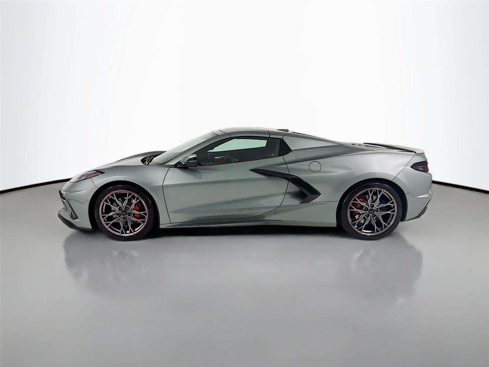 Used 2024 Hypersonic Gray Metallic Chevrolet 2LT image 2