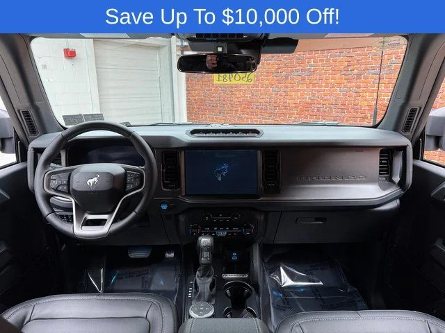 New 2025 Azure Gray Metallic Tri-Coat Ford Badlands® image 12
