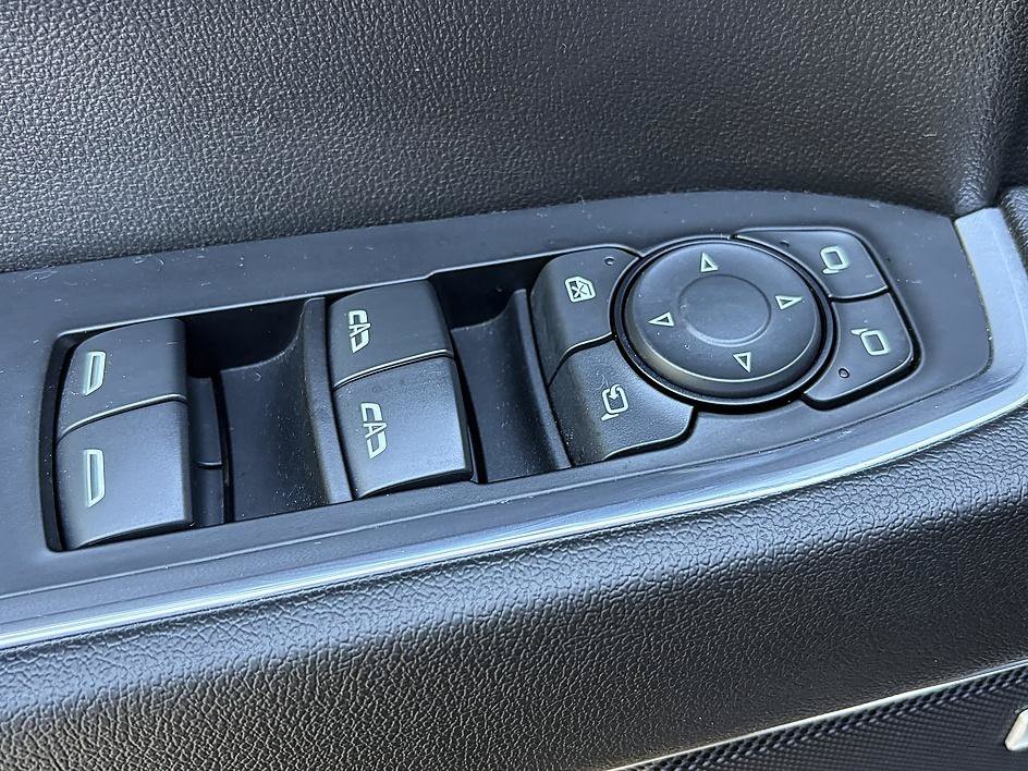 Used 2024 Iridescent Pearl Tricoat Chevrolet LTZ image 17