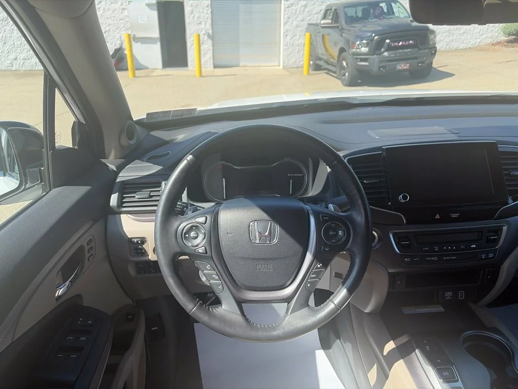 Used 2023 White Honda RTL-E image 12