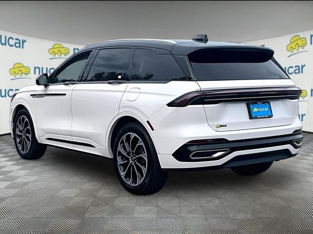 Used 2025 White Lincoln Reserve image 4