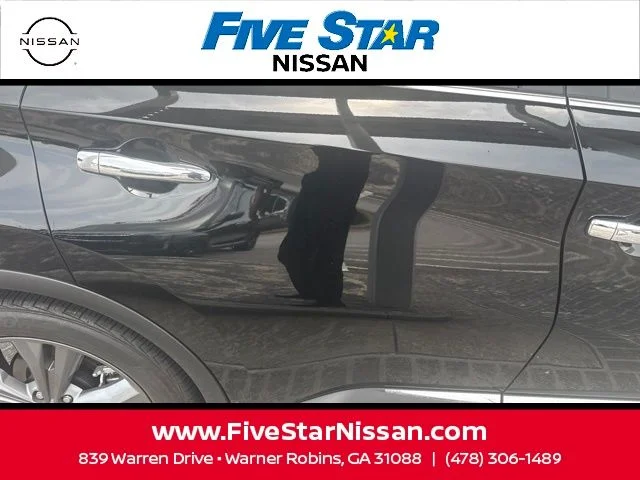 Used 2024 Black Nissan Platinum image 7