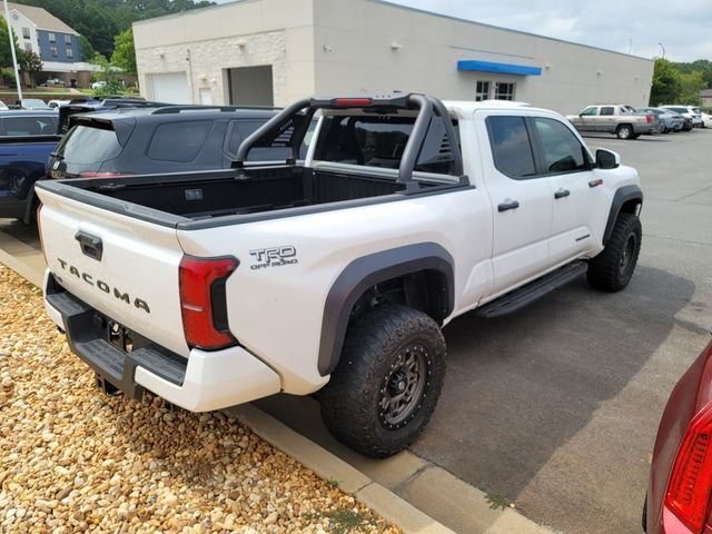 Used 2024  Toyota  image 5