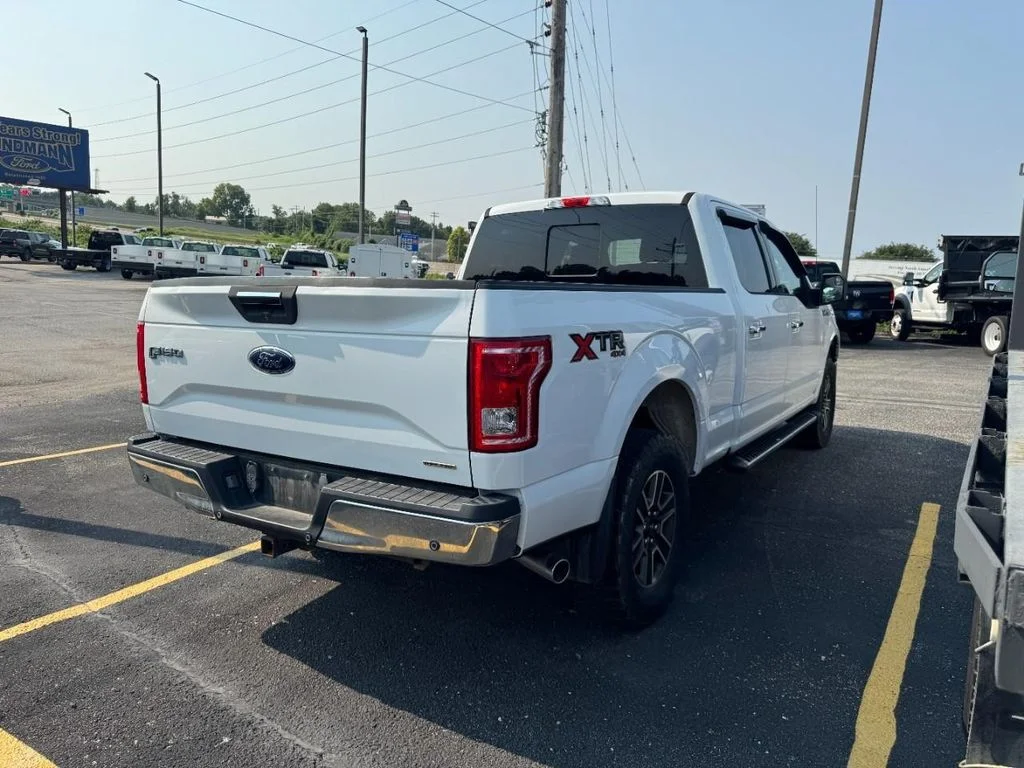 Used 2015 Oxford White Ford Lariat image 7