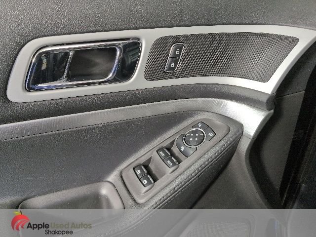 Used 2014 Black Ford XLT image 14