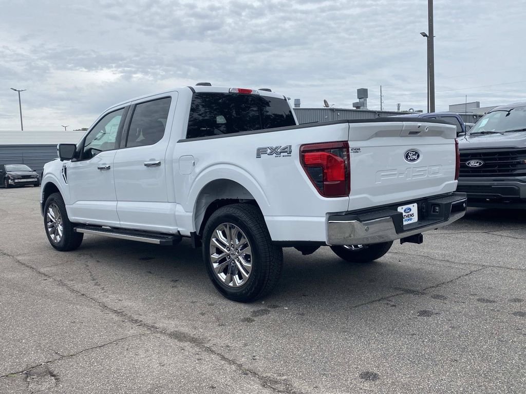 New 2026 Oxford White Ford XLT image 4