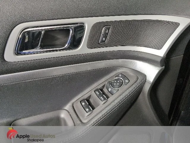 Used 2014 Black Ford XLT image 14