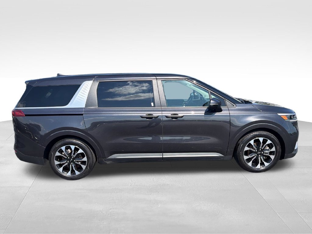 Used 2023 Gray Kia EX image 6