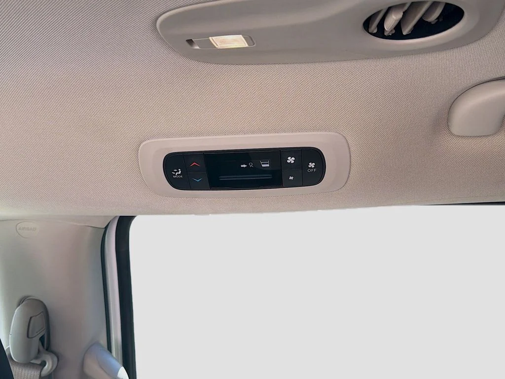 Used 2023 White Chrysler LX image 22