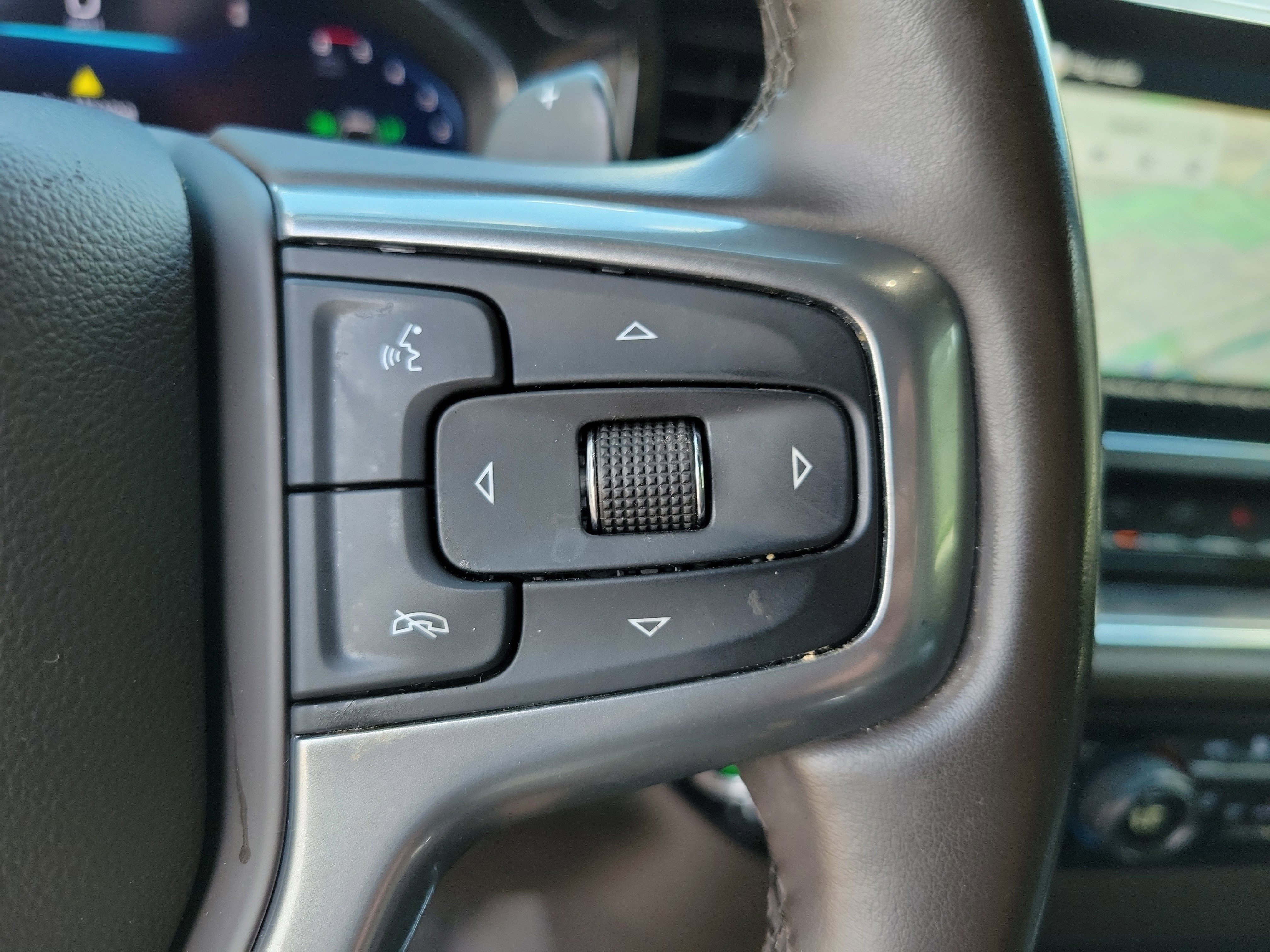 2024 Chevrolet Silverado 1500 LTZ - Photo 21