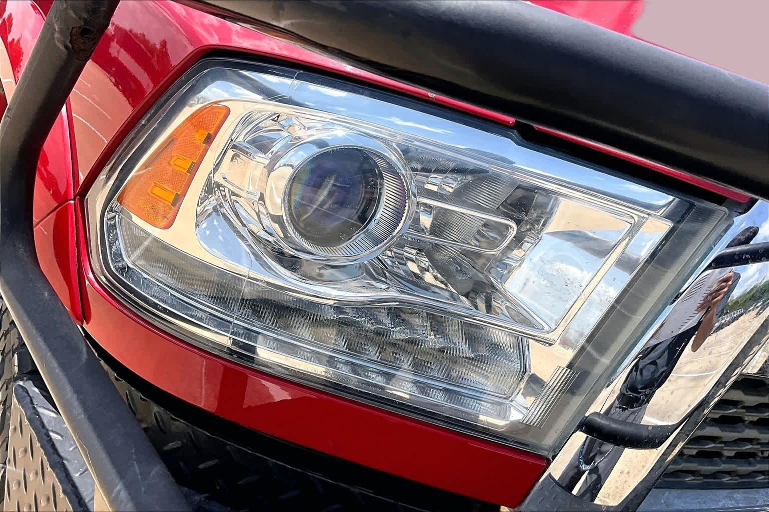 Used 2018 Flame Red Clearcoat Ram Laramie image 28