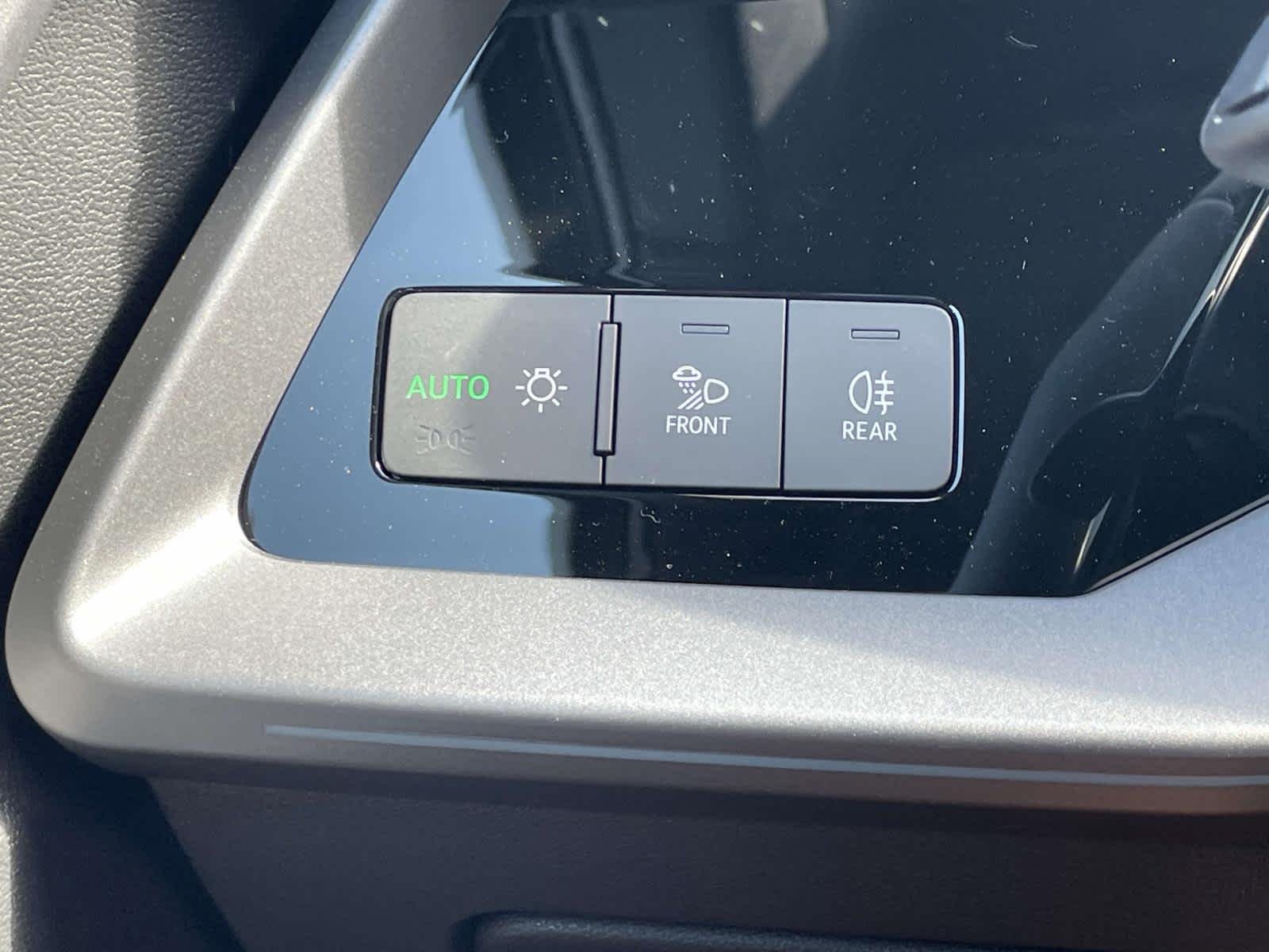 New 2026 M4M4/Green Audi Premium Plus image 32