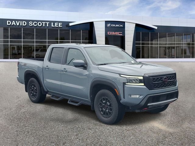 2023 Nissan Frontier PRO-4X Crew Cab 4X4's photo