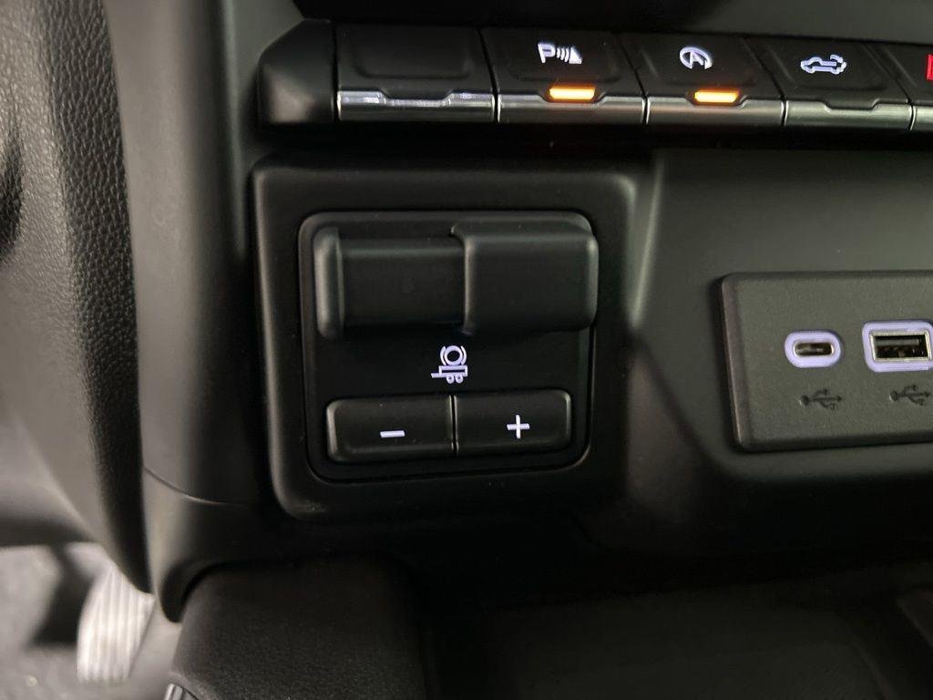 Used 2020 Steel Metallic GMC Denali image 32
