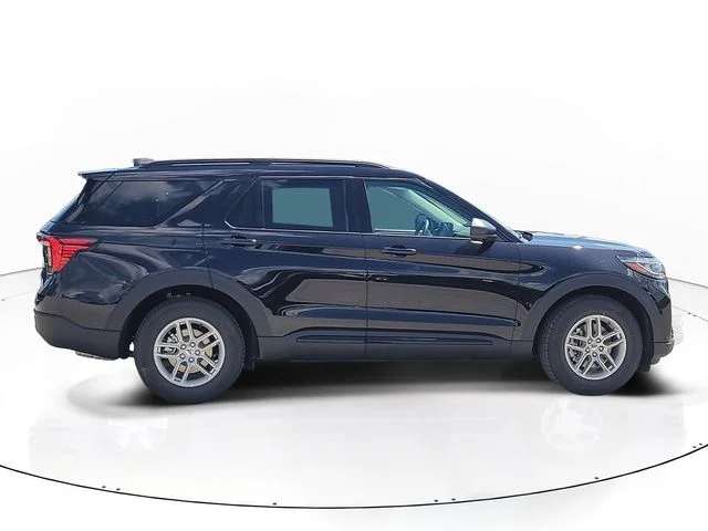 New 2026 Black Metallic Ford Active image 4