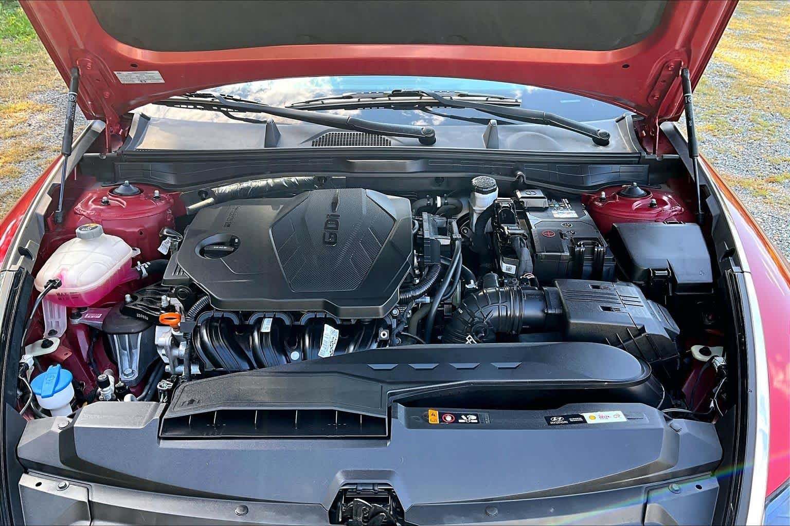Used 2023 Ultimate Red Hyundai SEL image 32