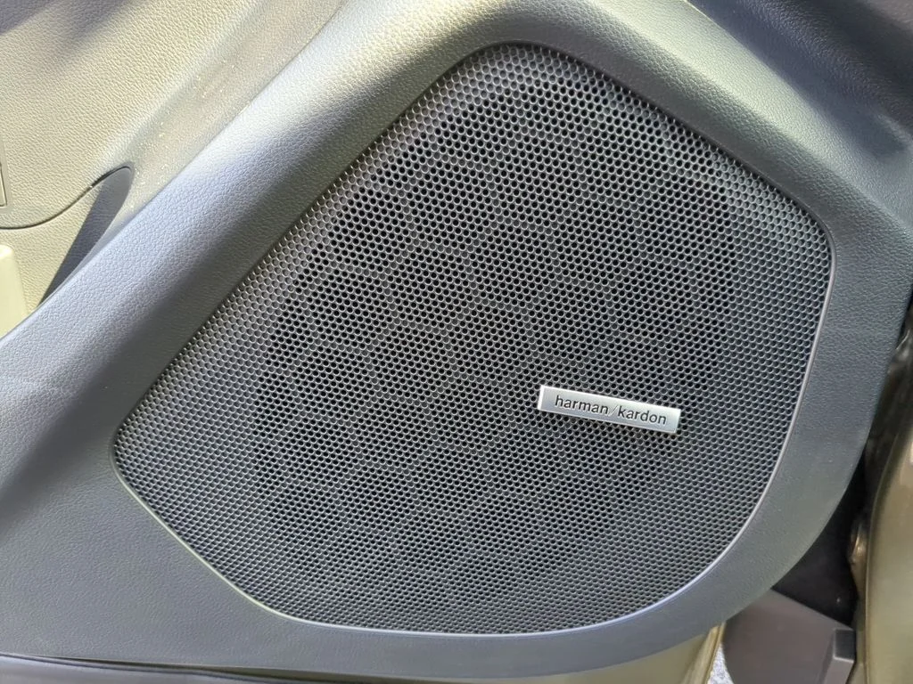 New 2026 AUTUMN GREEN METALLIC Subaru Touring 7-Passenger image 19