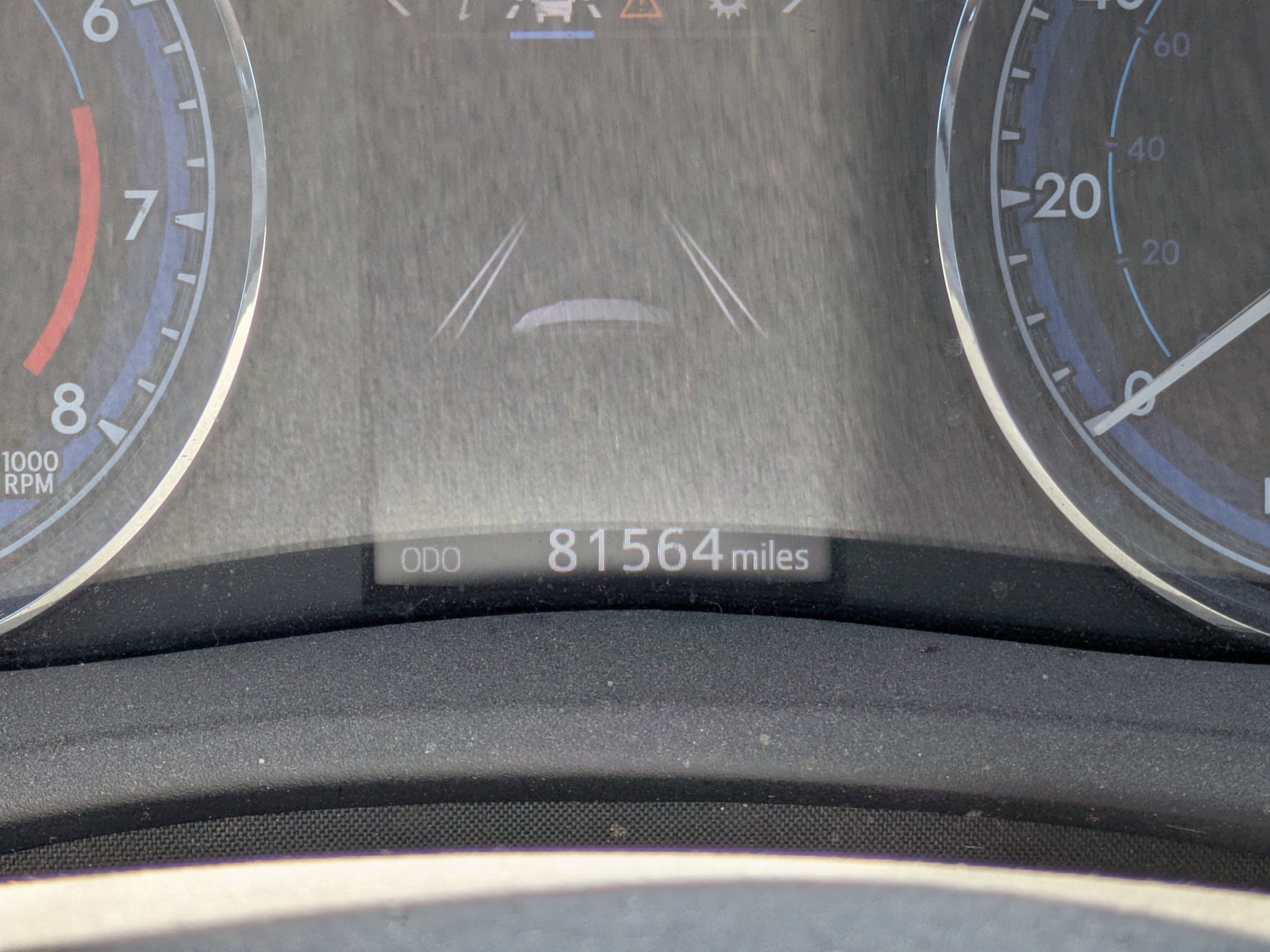 Used 2017  Toyota LE image 28