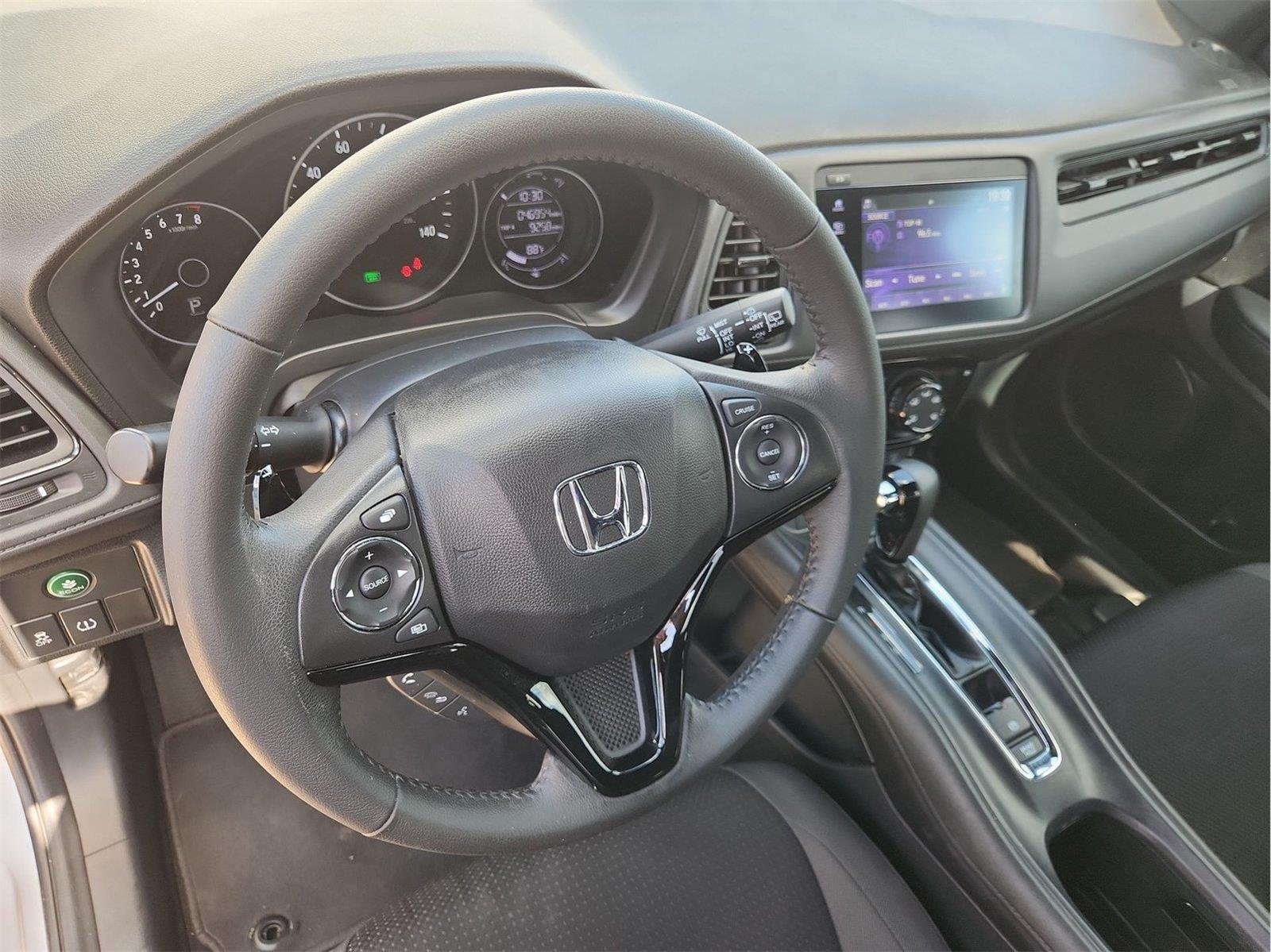 2022 Honda HR-V photo 10 of 30
