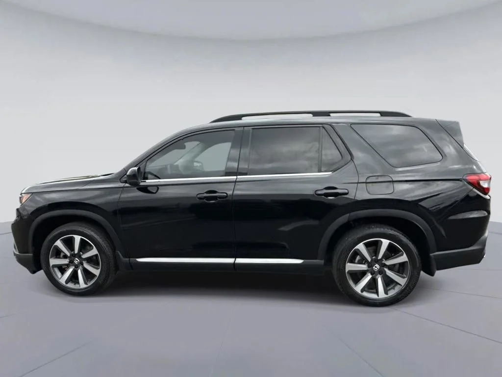 Used 2023  Honda Touring image 32