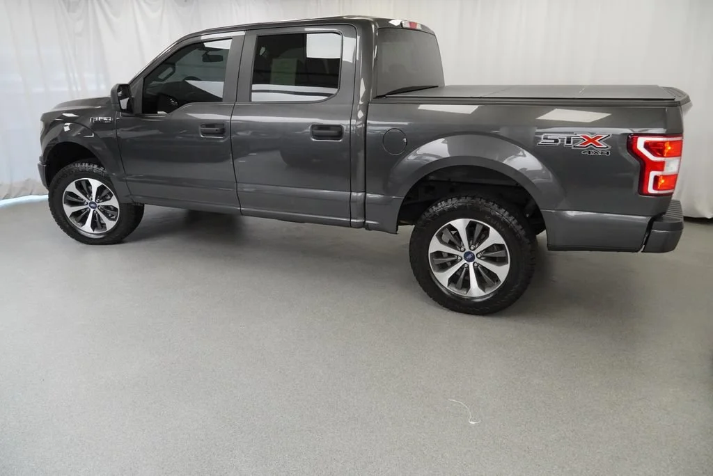 Used 2020 Gray Ford XL image 37