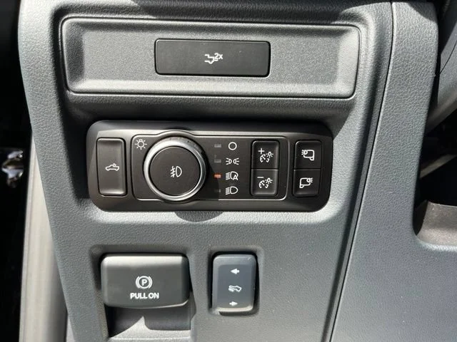 Used 2026 Black Ford LARIAT image 27