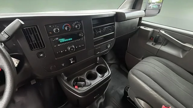 Used 2024 Summit White GMC Work Van image 25