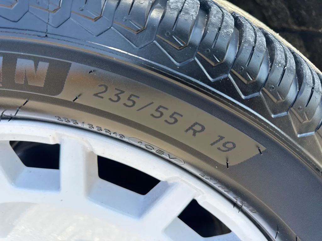 Used 2025 Blue Ford GT image 33