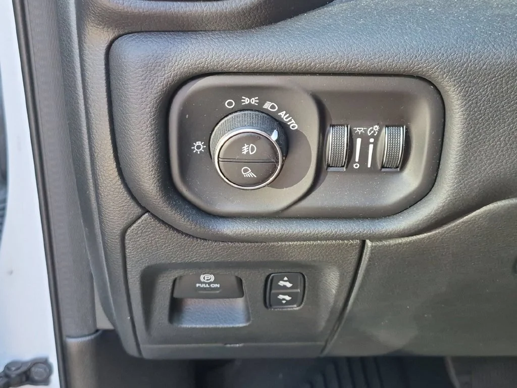 Used 2023 White Ram Laramie image 10