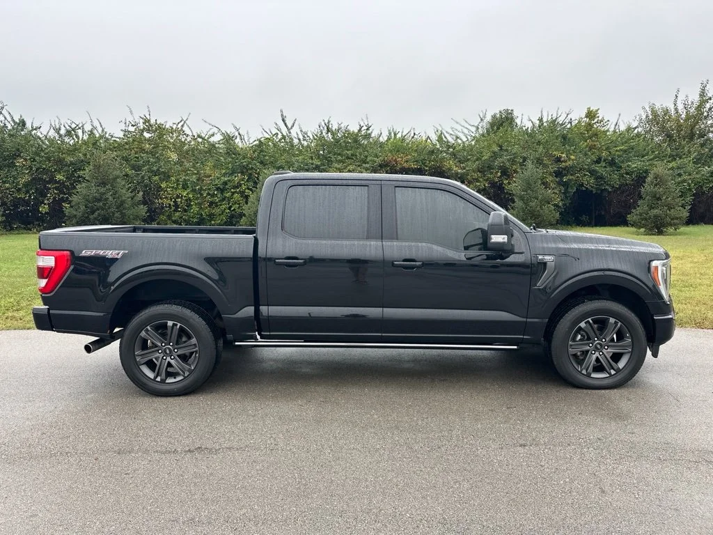 Used 2023 Black Metallic Ford Lariat image 8