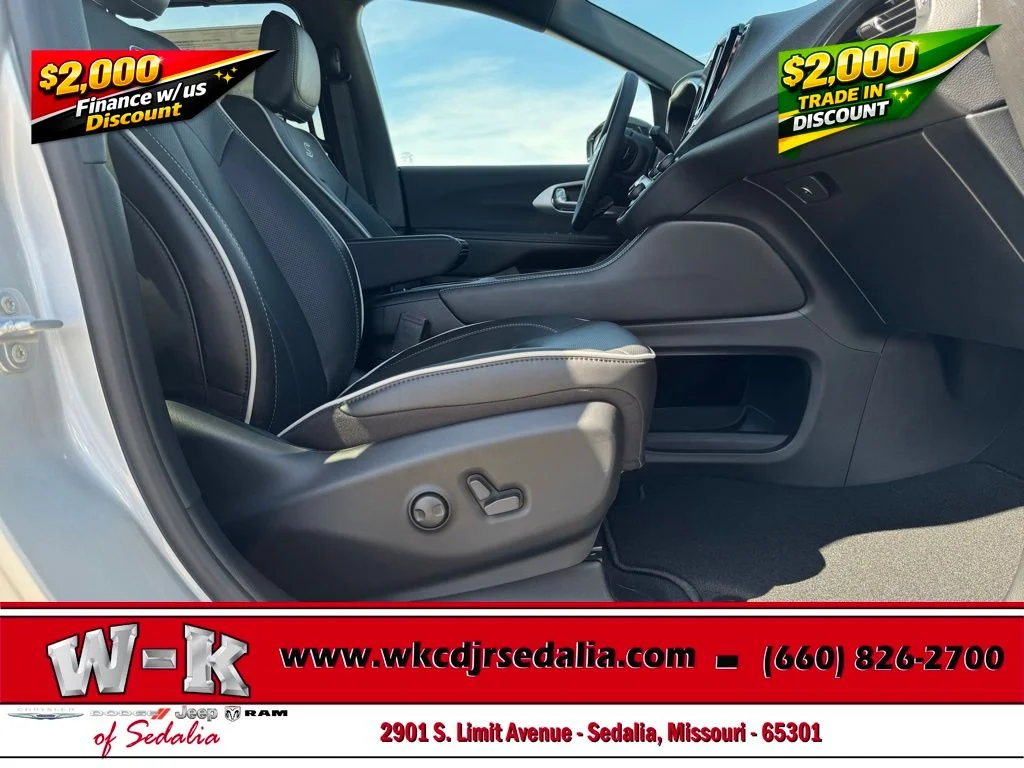 2026 Chrysler Pacifica Limited - Photo 26