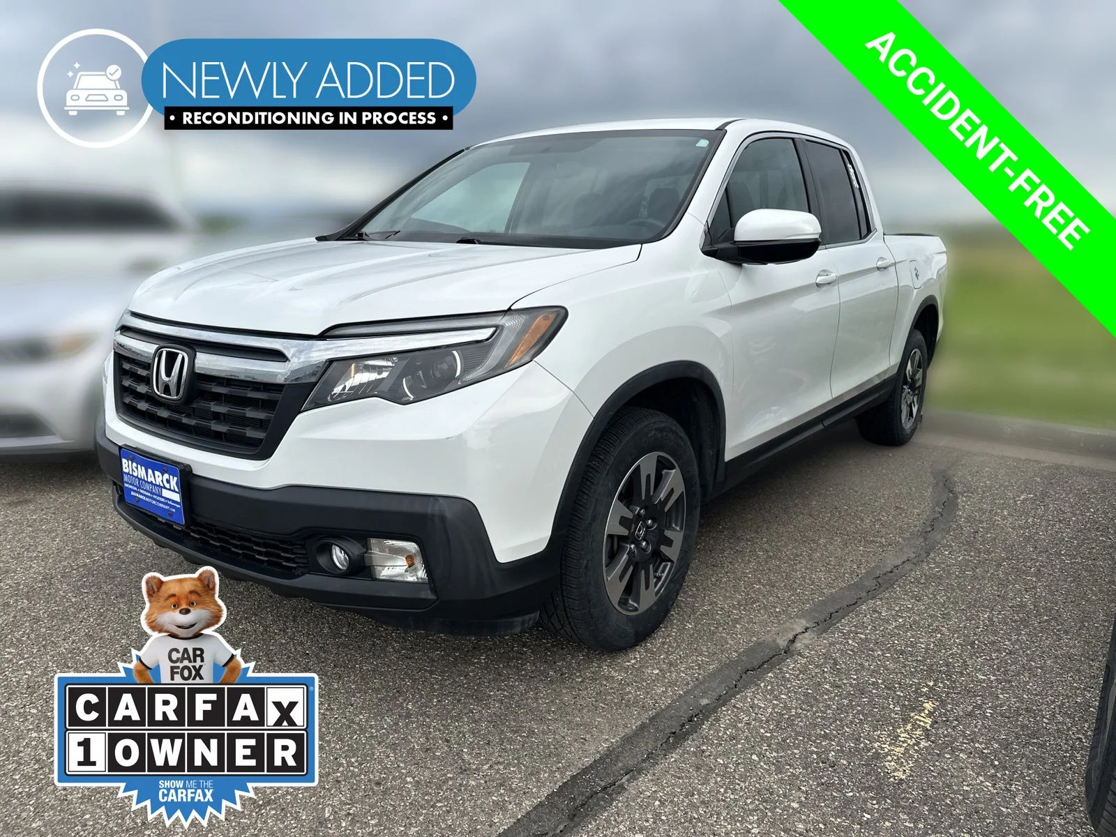 Used 2019 White Honda RTL image 1
